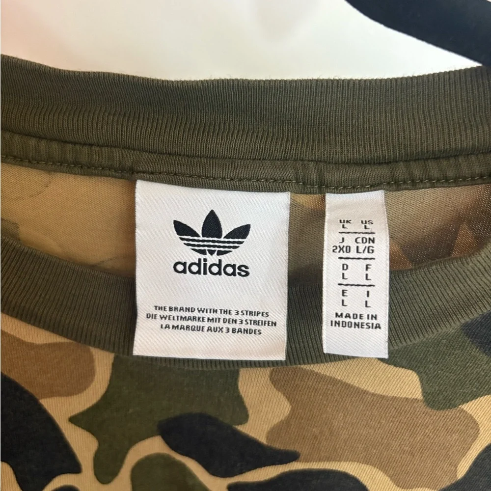 Adidas t-shirt - Picture 3 of 4